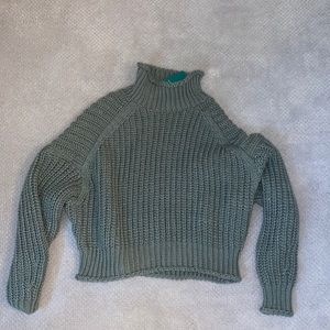 BRAND NEW H&M CHUNKY SWEATER